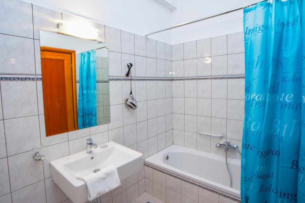 Ledras Hotel 4*